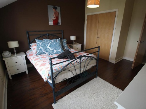 Ashgrove Court Penthouse's by Cardiff Holiday Homes image 8