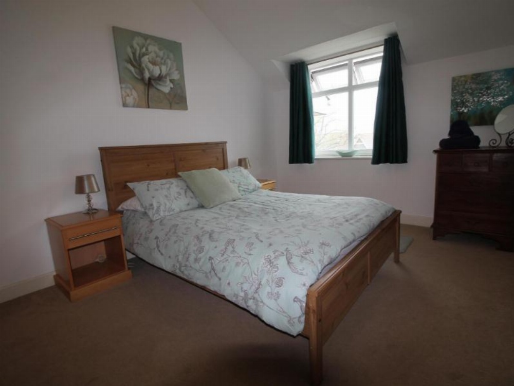 Ashgrove Court Penthouse's by Cardiff Holiday Homes